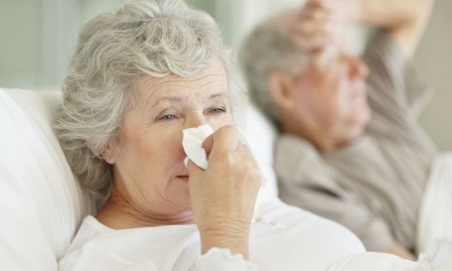 Простуда у пожилых людей – лечение в домашних условиях